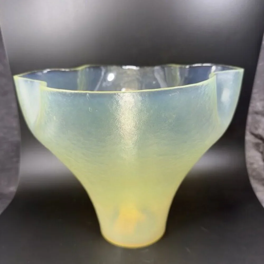 Murano Glass Vase Vessel Yellow Opalescent Venetian Italian Glass New W Tag‎ 9in